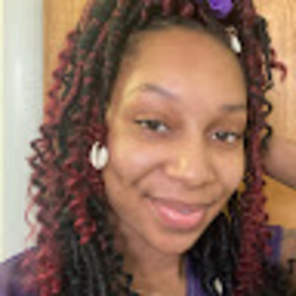 Meet your Posher, T'niyah - Picture 1 of 1